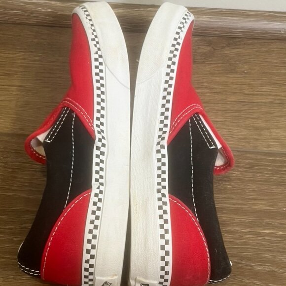 Vans Red/Black Youth Slip On Sneaker, Checkered Accent, Size 3, Canvas, Comfort - Picture 8 of 9